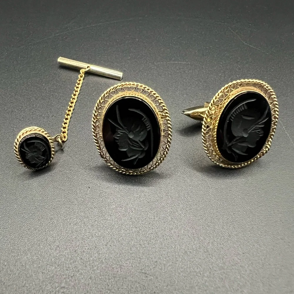 Vintage Swank Intagilo Carved Knight/Roman/Spartan Cufflinks and Tie Tack Set - Picture 2 of 7